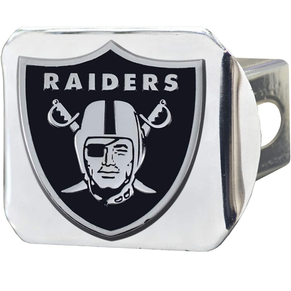 Raiders tow plug cover fits 2" - Picture 3 of 3